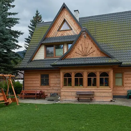 Spacious Tatra Retreat For Families & Groups Of Friends シャレー ザコパネ