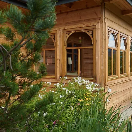 Spacious Tatra Retreat For Families & Groups Of Friends ザコパネ